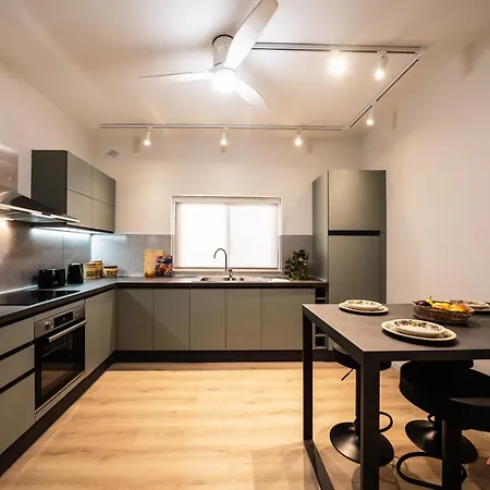 Stylish & Stunning In St Julians Vakantiehuis San Ġiljan