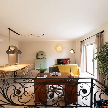 Stylish & Stunning In St Julians San Ġiljan